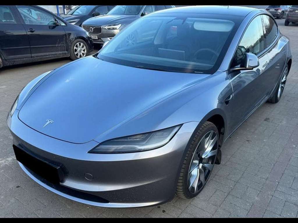 Tesla Model 3 Long Range Dual Motor