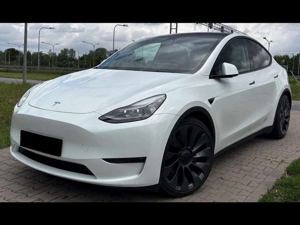 Tesla Model Y Performance Dual Motor AWD