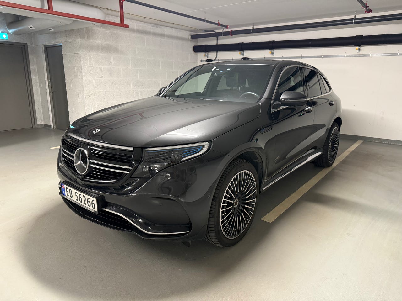 Mercedes-Benz EQC400