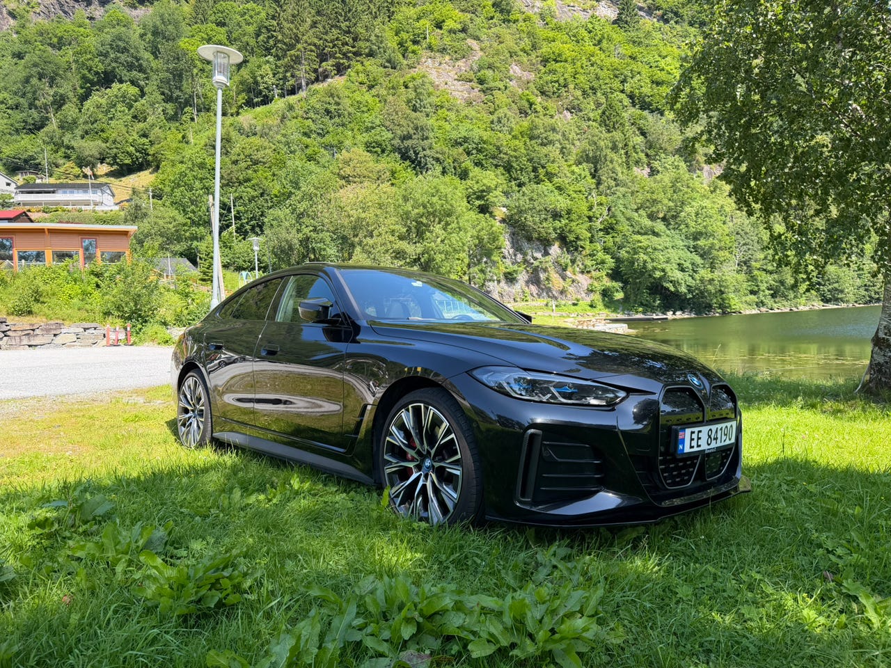 BMW i4