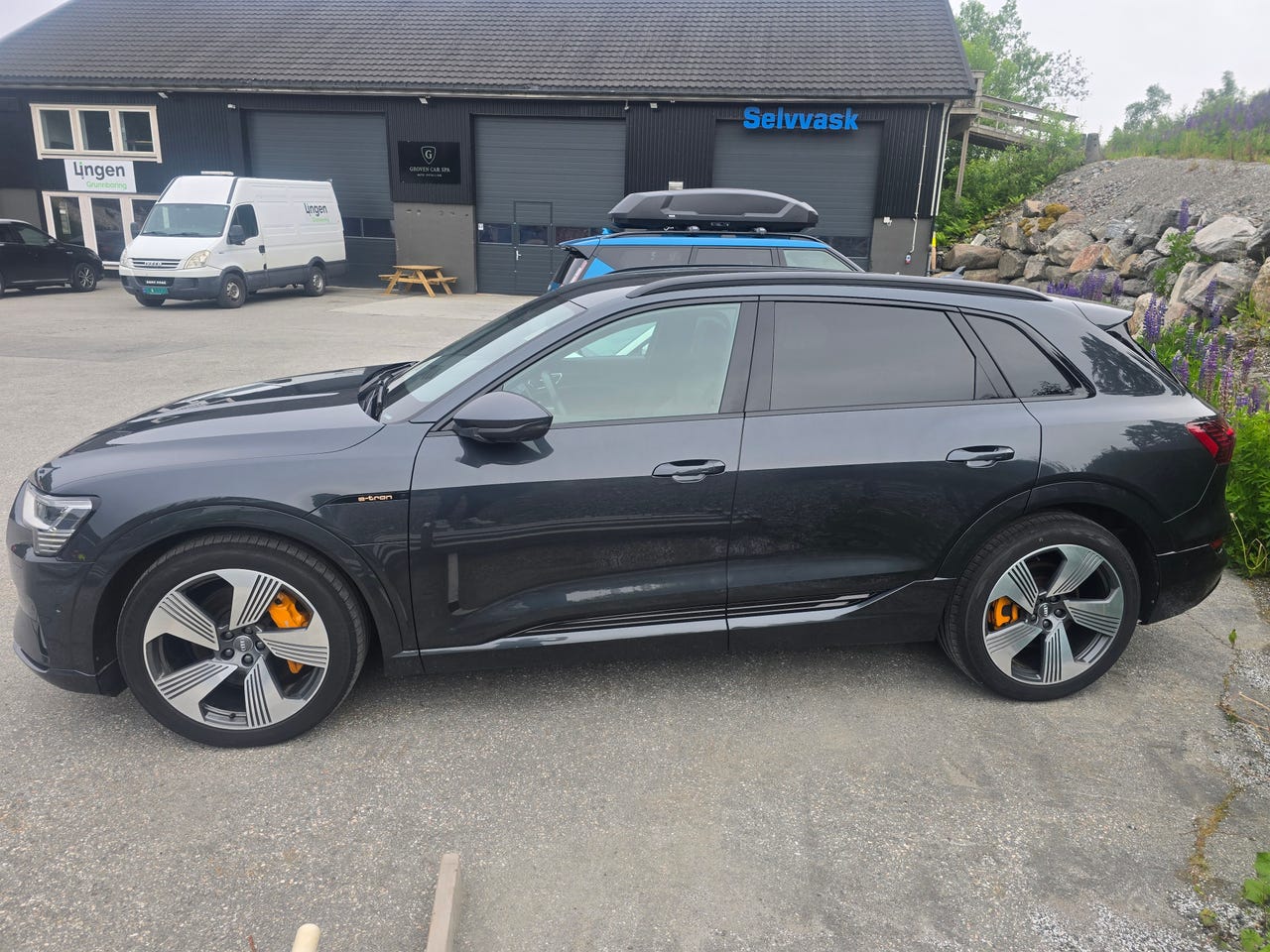 Audi e-tron