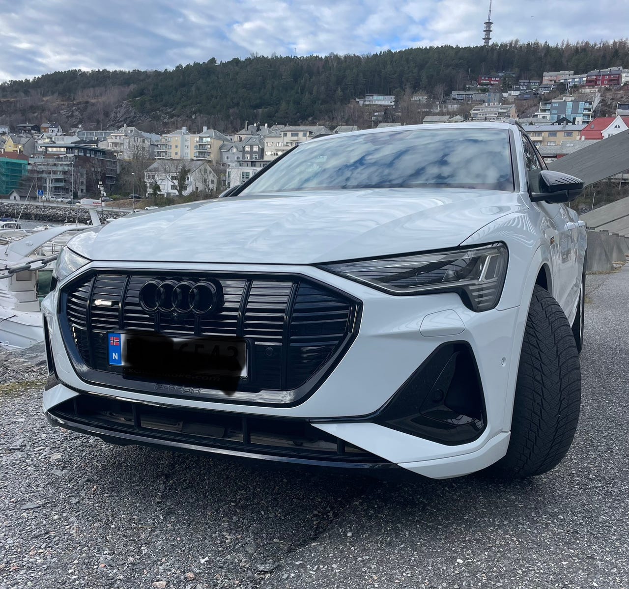 Audi e-tron