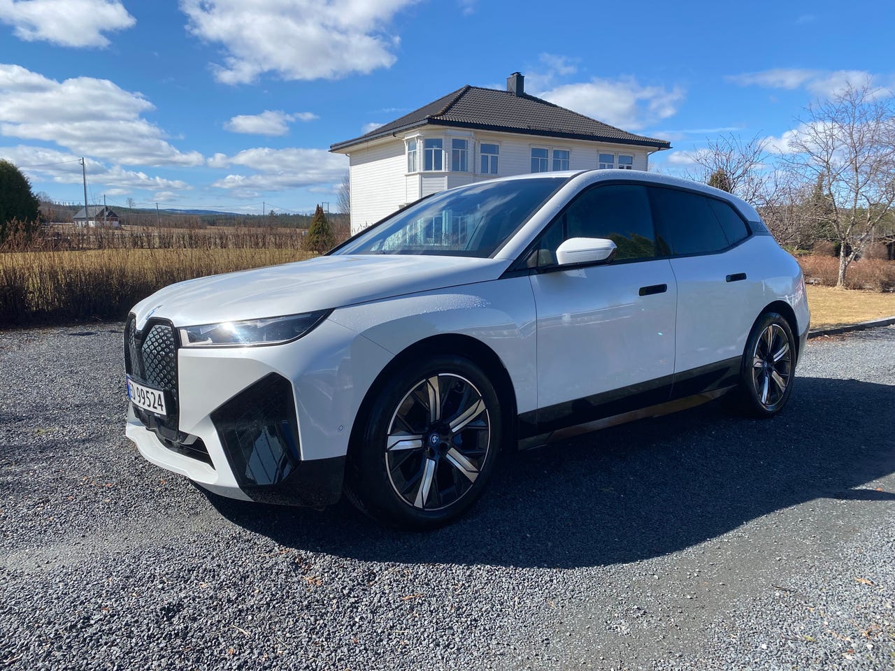 BMW iX