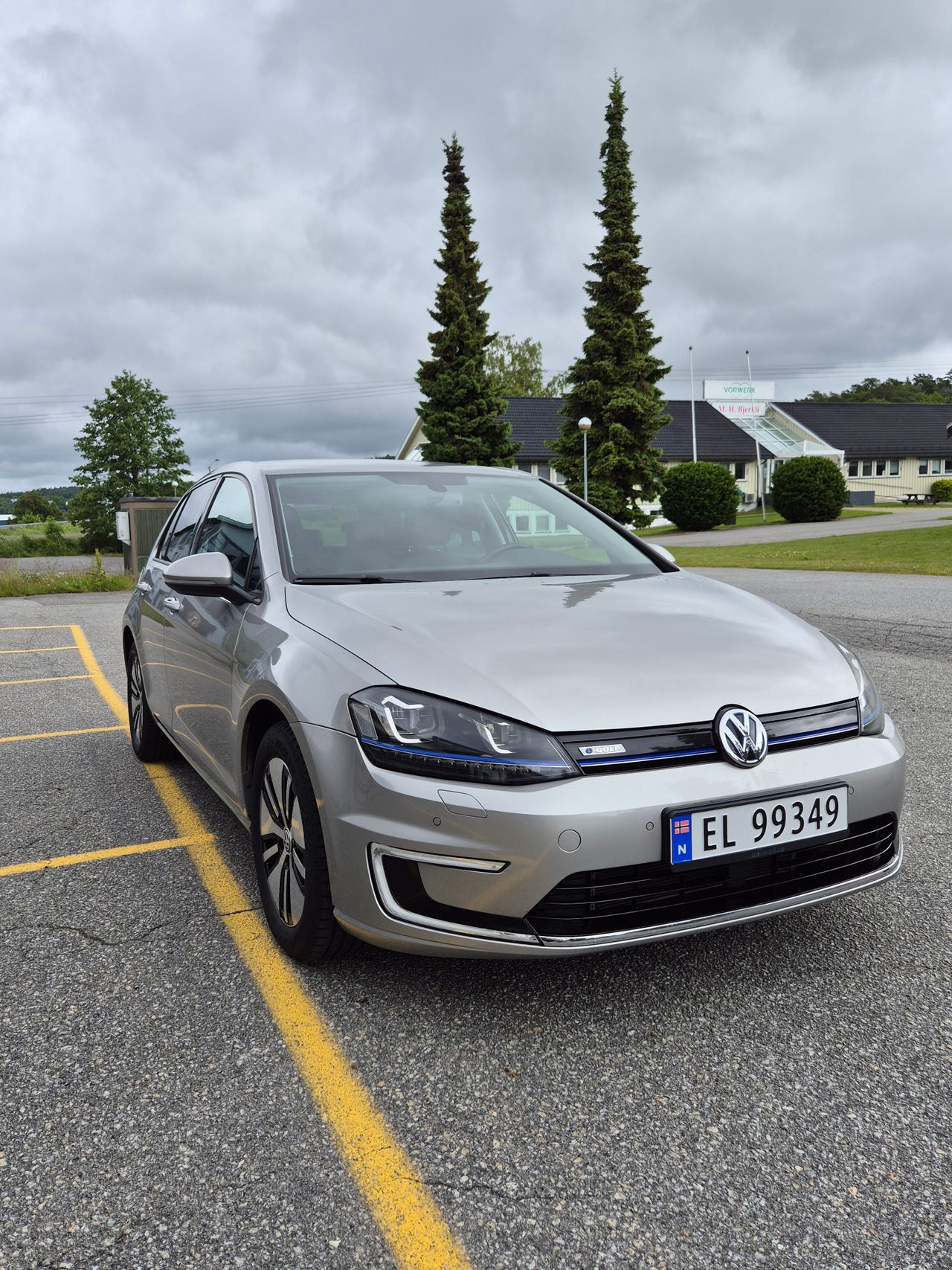Volkswagen e-Golf VII