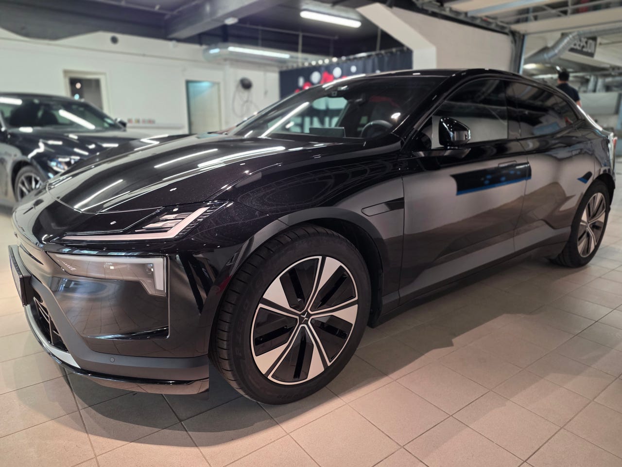 Polestar 4