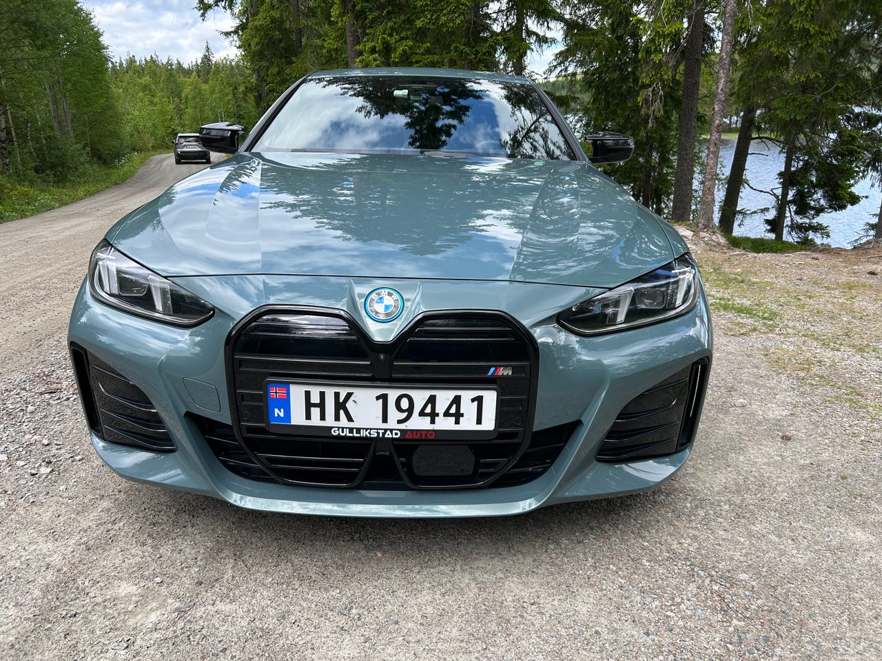 BMW i4