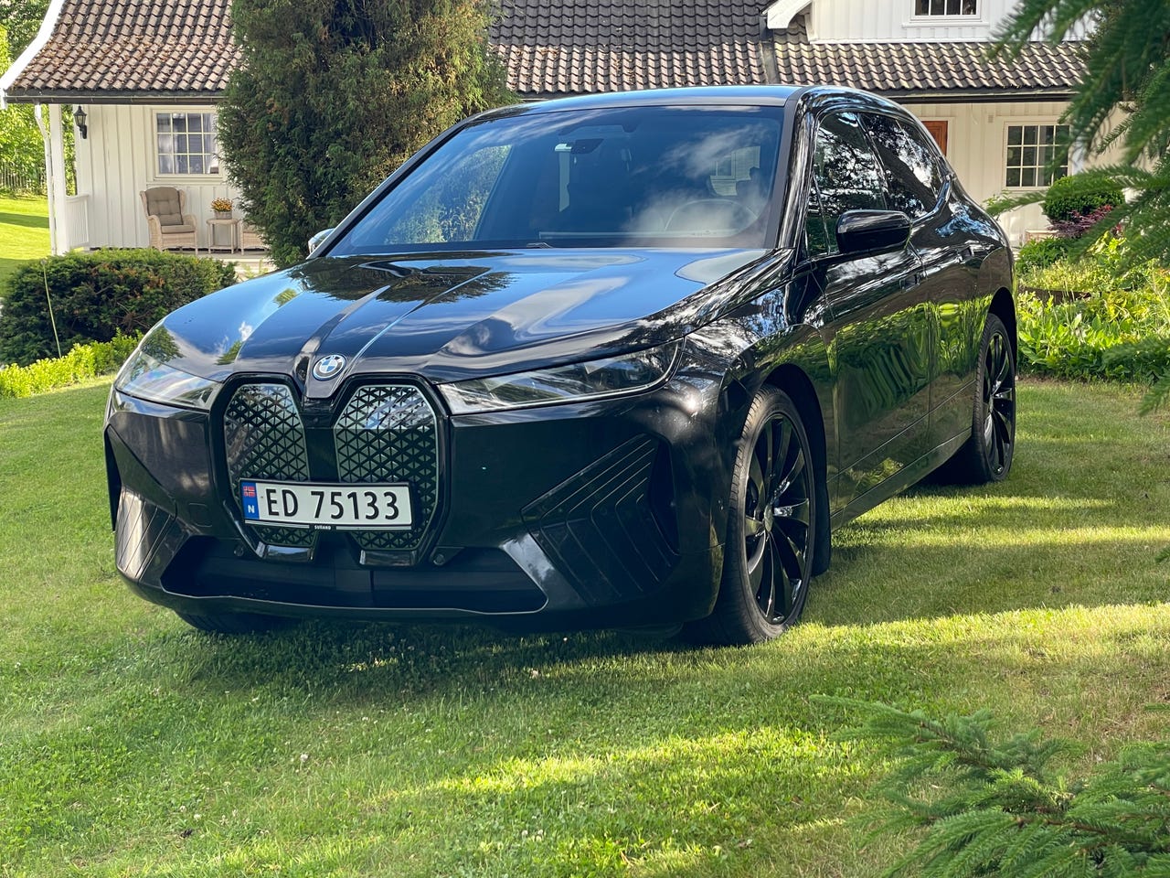 BMW iX