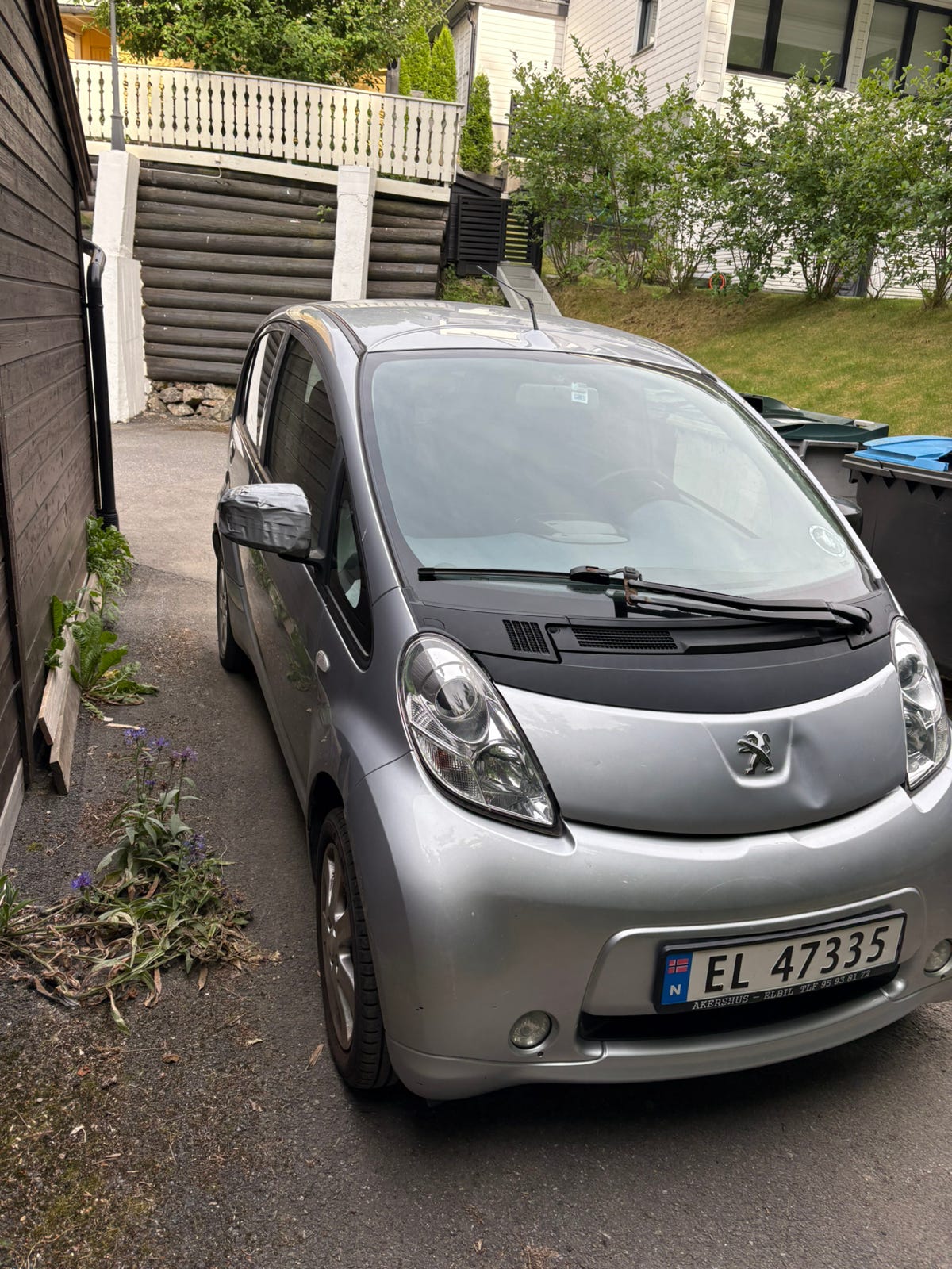 Peugeot iOn