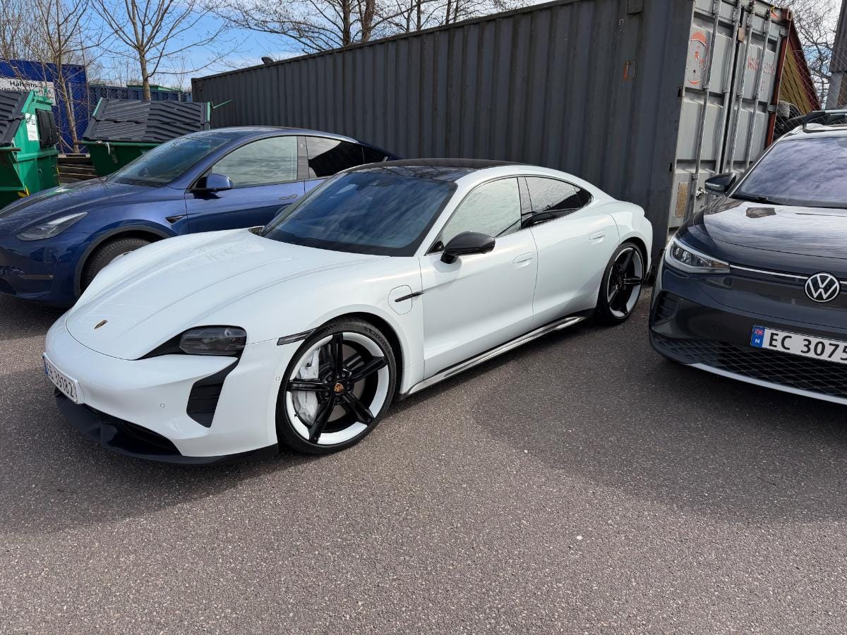 Porsche Taycan Turbo