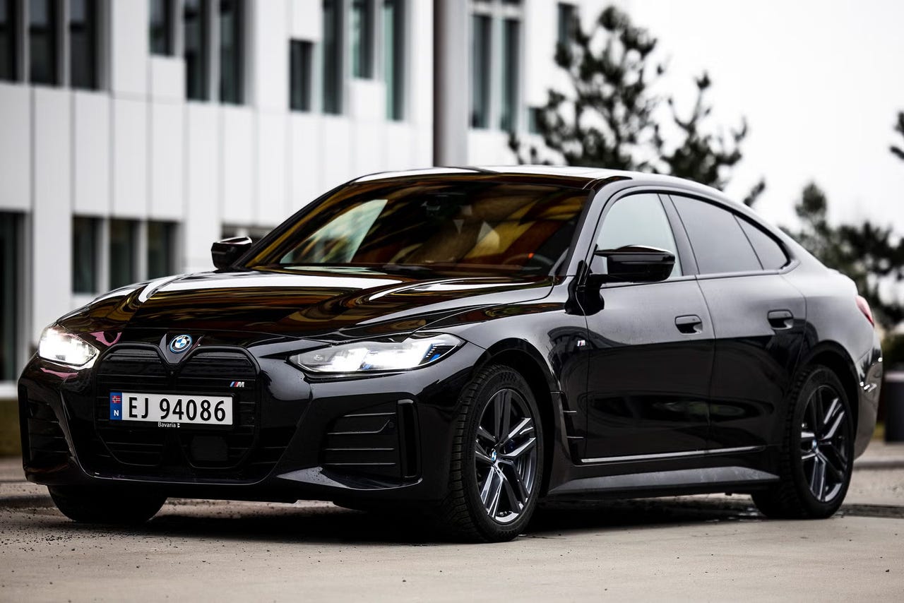 BMW i4
