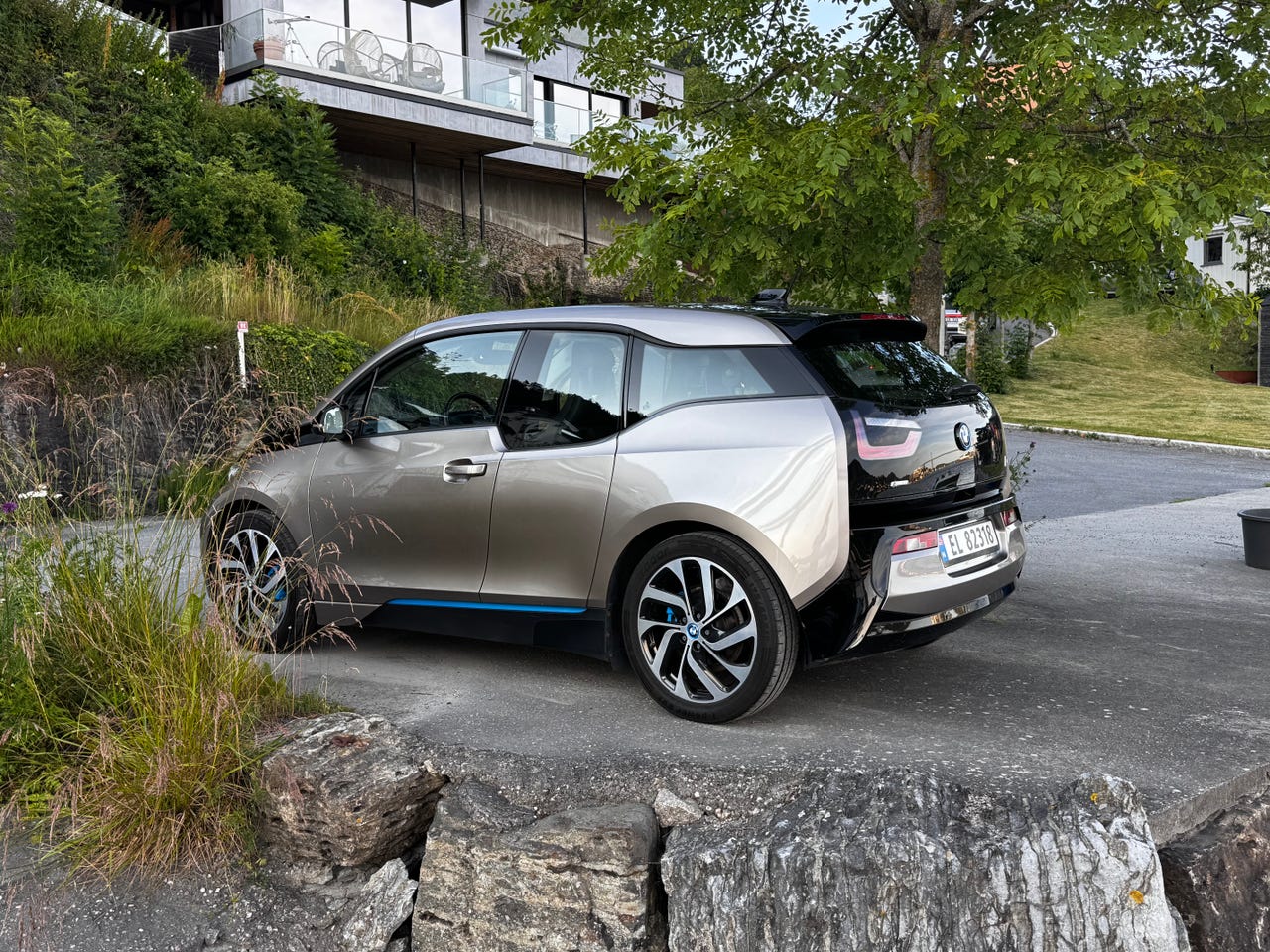 BMW i3