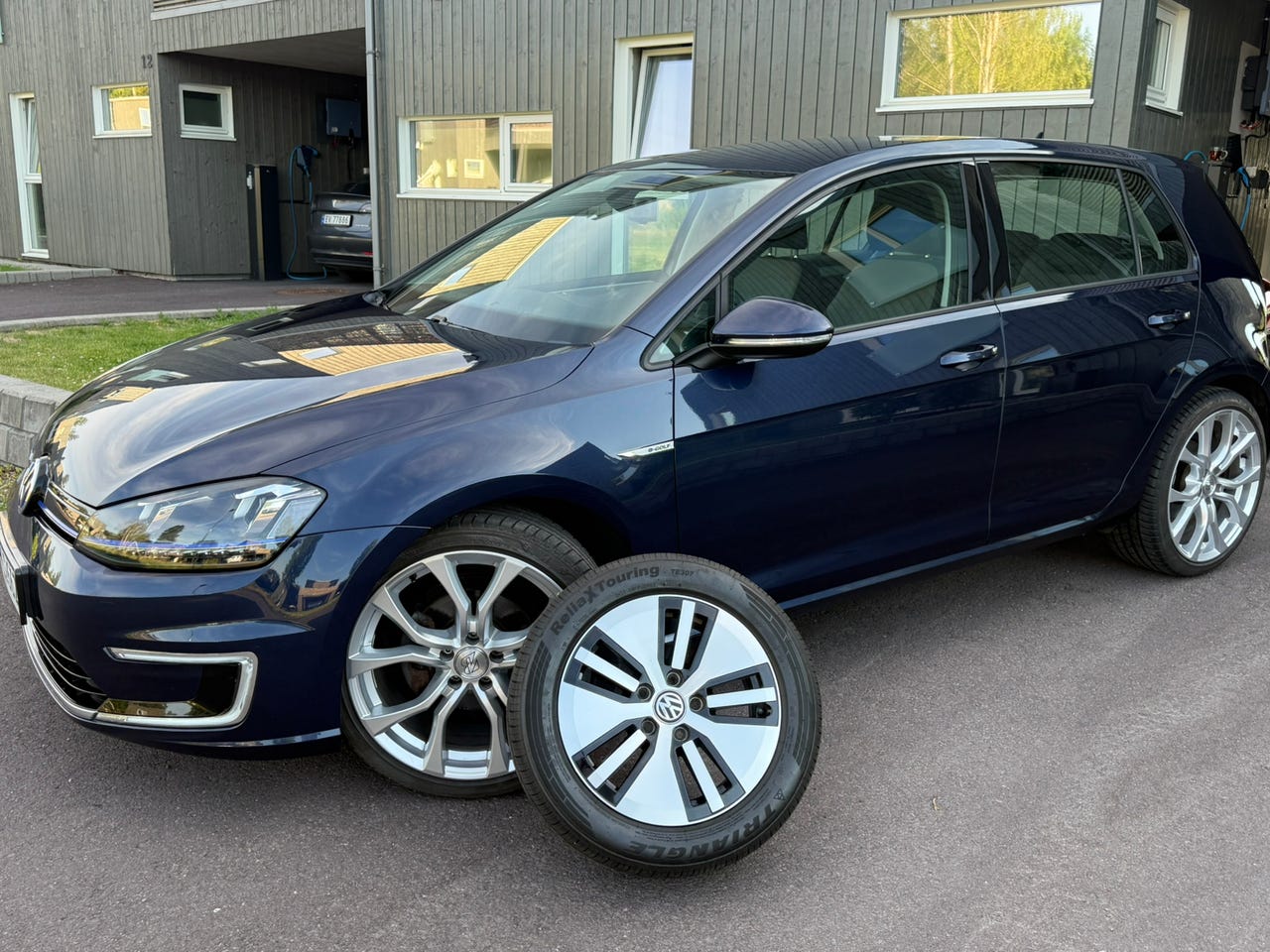 Volkswagen e-Golf VII