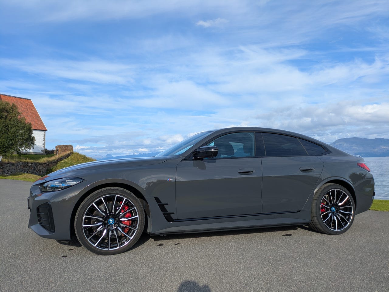 BMW i4