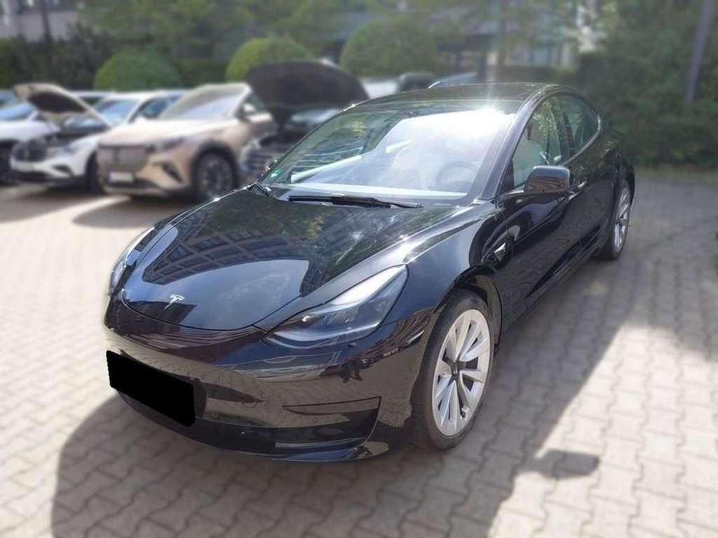 Tesla Model 3 Langstreckenbatterie Long Range Hinterradantrieb