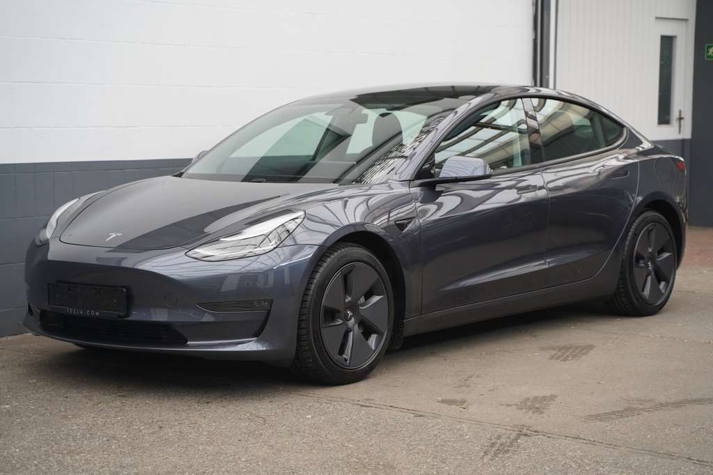 Tesla Model 3 Standard Range + *EAP enhanced autopilot*