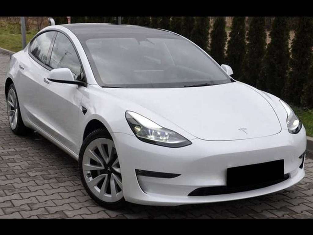 Tesla Model 3 Langstreckenbatt. Performance Allradantrieb Dual M