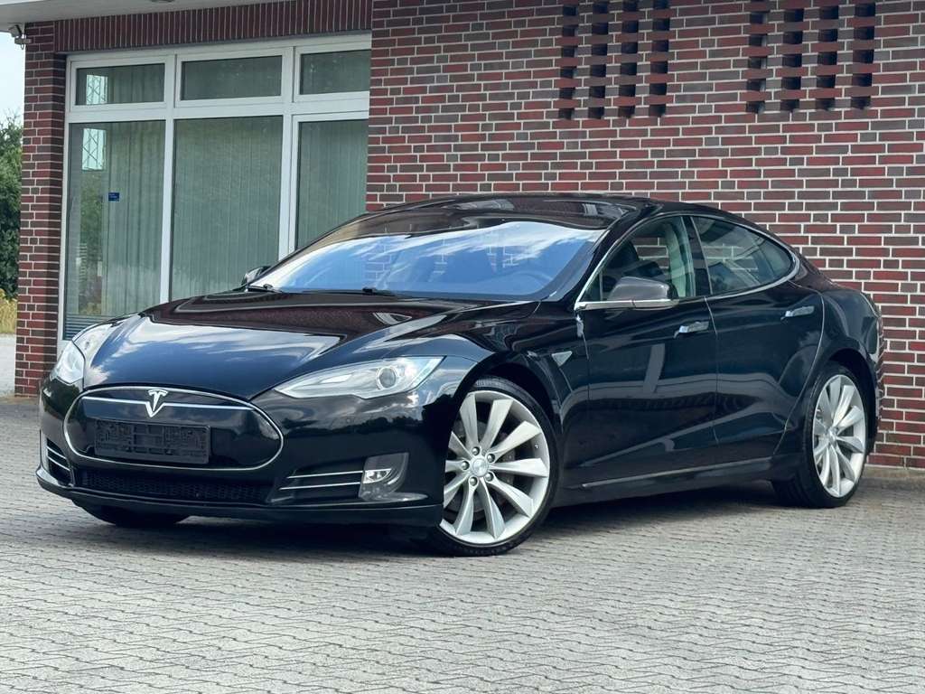 Tesla Model S P85+*FREE SUPERCHARGING*SIGNATURE*LEDER*