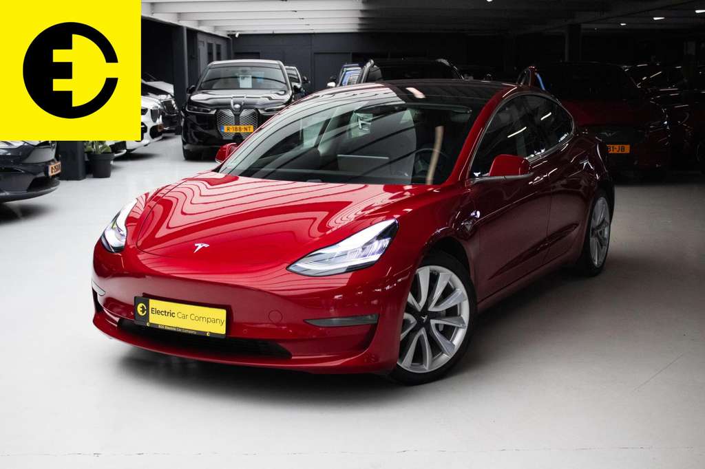 Tesla Model 3 Long Range AWD 75 kWh | LMV | Premium audio | Glaz